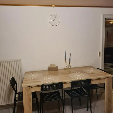 Den Gamle Skole