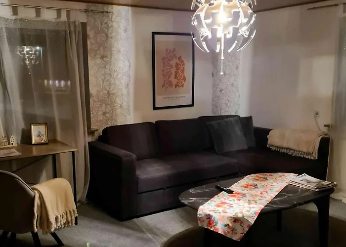 Den Gamle Skole Apartment *
